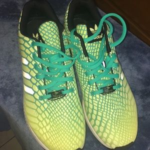 Zx fluxes (reflect light+ glow in the dark)